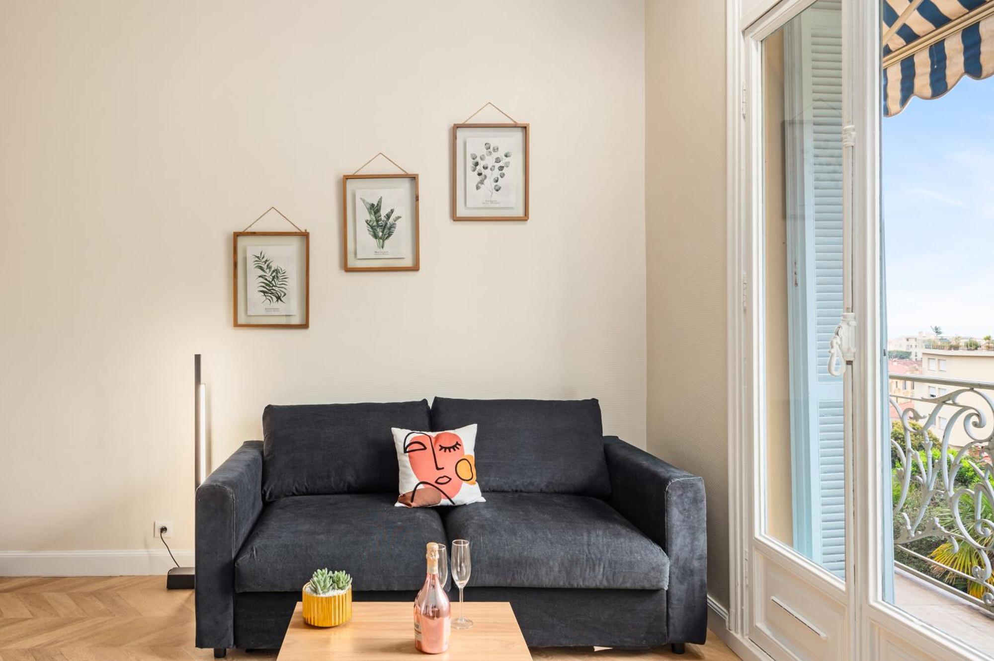 Mont Fleuri- Somptueux 2 Pieces - Parking - Menton Apartment Luaran gambar