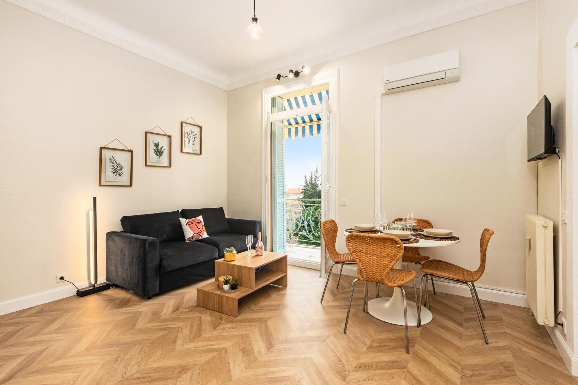 Mont Fleuri- Somptueux 2 Pieces - Parking - Menton Apartment Luaran gambar